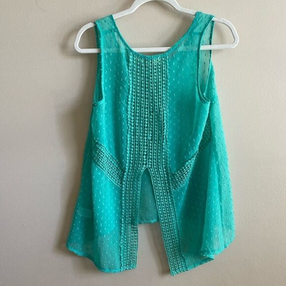 Umgee Green Sheer Tank - Picture 3 of 11